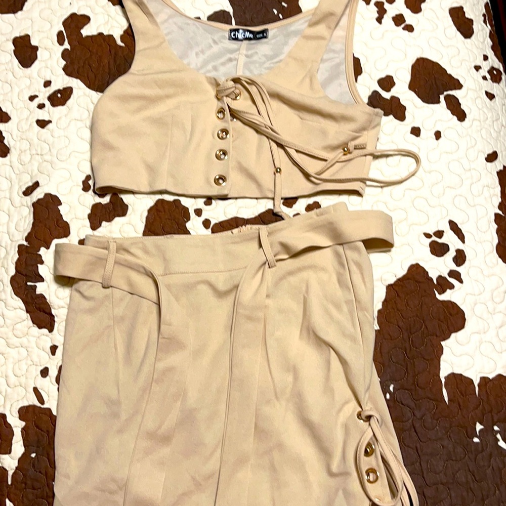 Chick me skirt and shirt set brand new